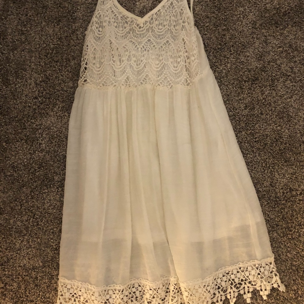 white lace dress